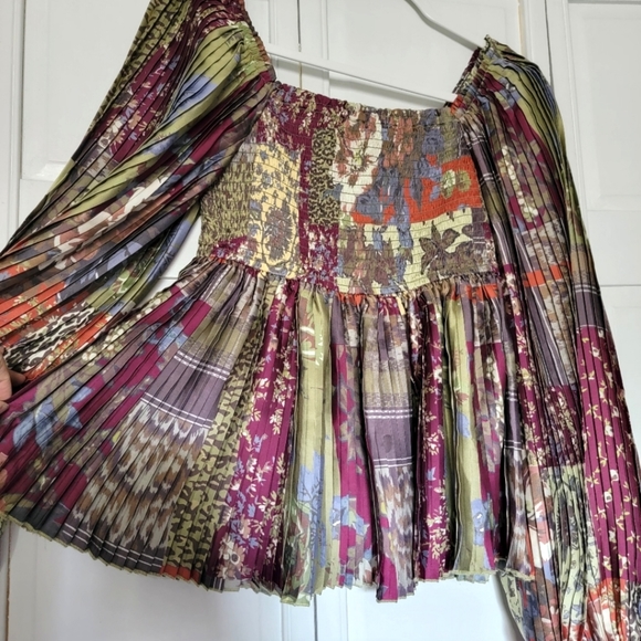 NWOT Anthro Letmebe Smocked Off the Shoulder Blouse Size US 6 Plum Burgundy - Picture 6 of 11